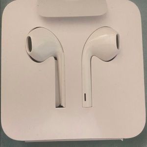 Apple AirPods